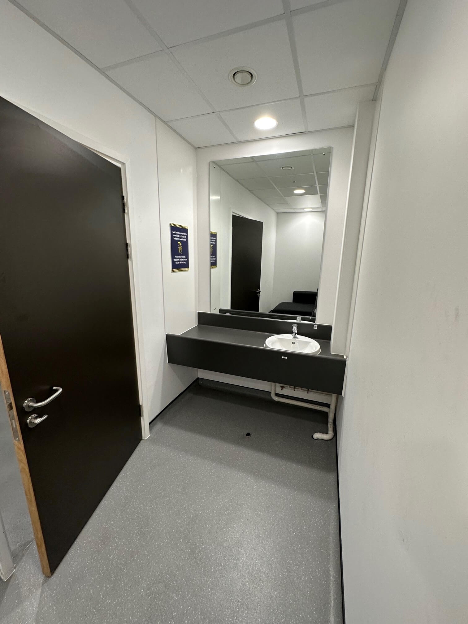 LLE BWYDO BABANOD PEIRIANNEG GOGLEDD