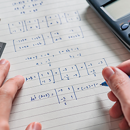 Cyfweithiau algebra linellol